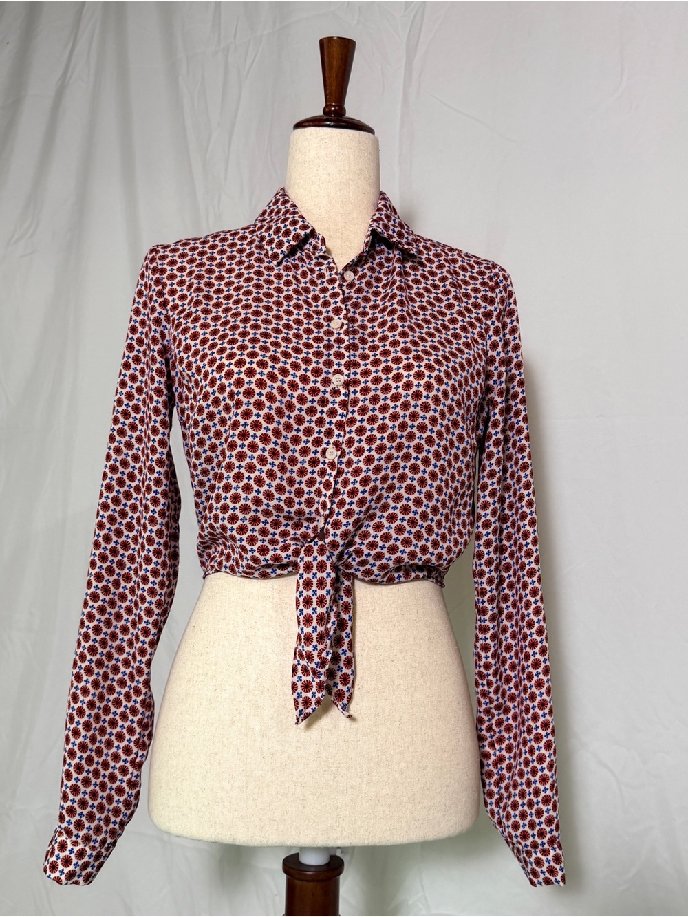 Retro 70’s vintage inspired‎ Red Patterned Tie-Front Blouse, sexy secretary